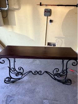 Wood table 6’x1.5’