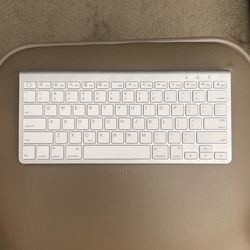 Bluetooth Keyboard for iOS&iPadOS