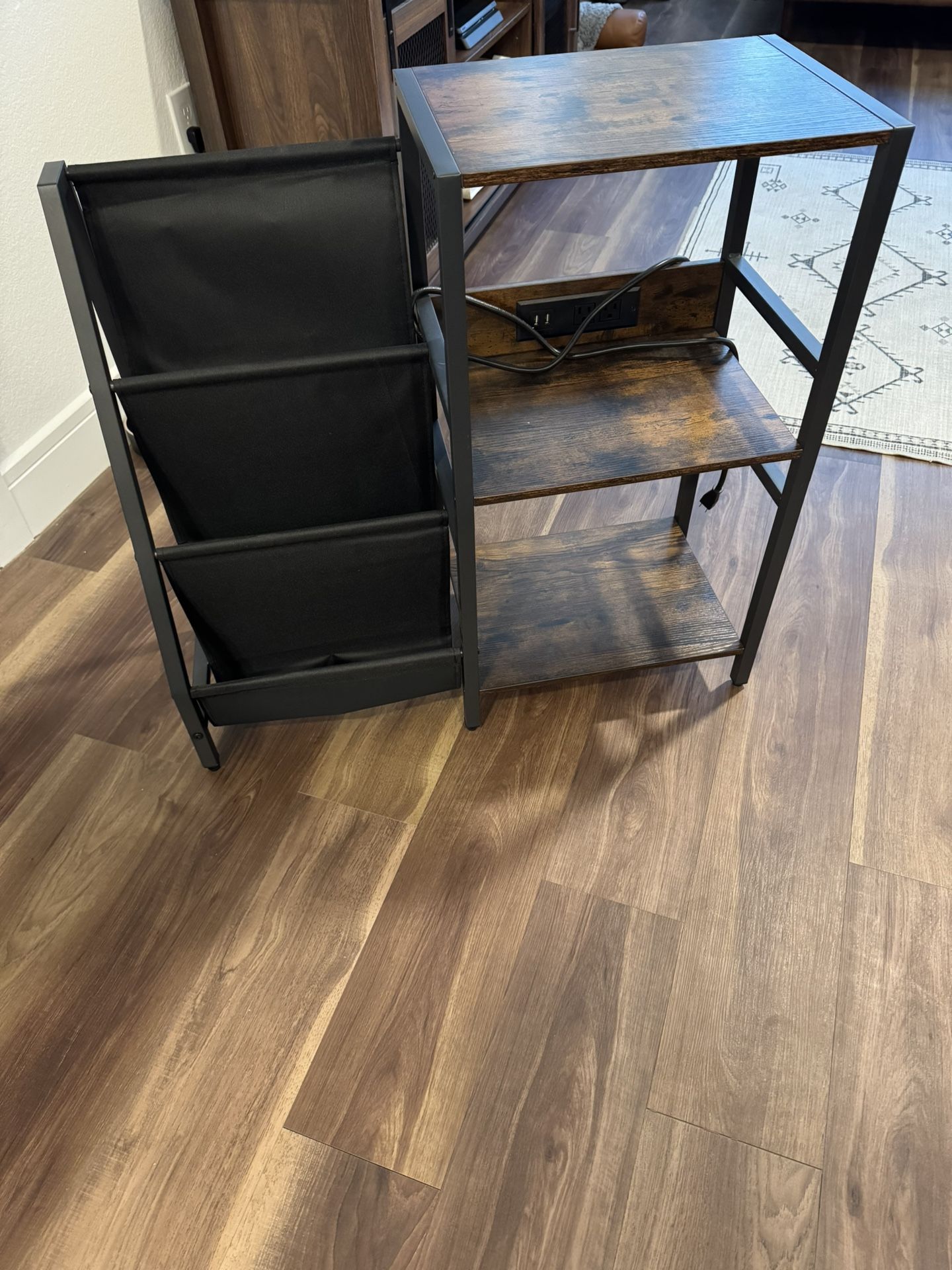Record Player Stand With Charger MPU
