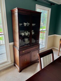 Vintage Mahogany Ding Room Set
