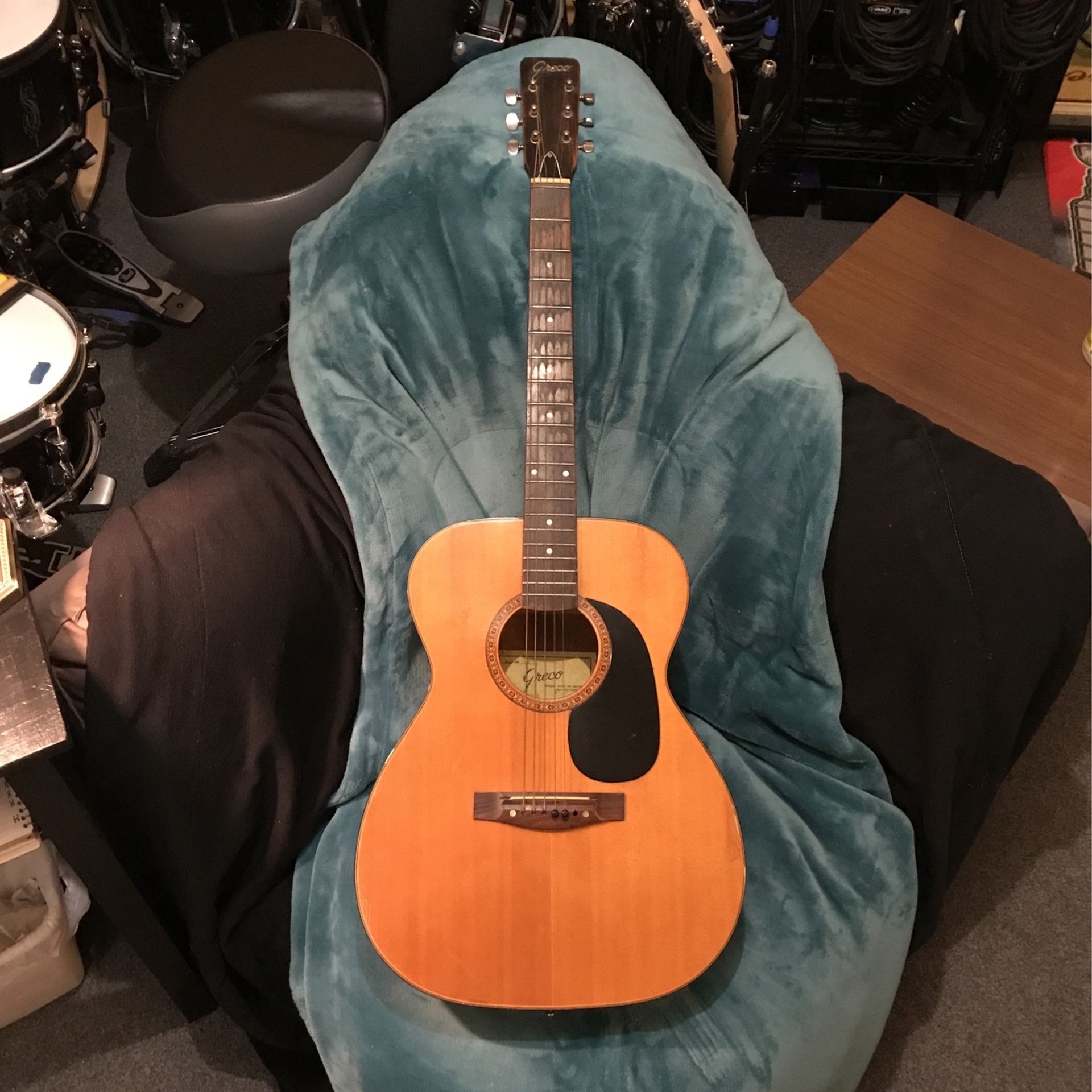 Greco 6 String Acoustic Guitar GR622, SN-19918
