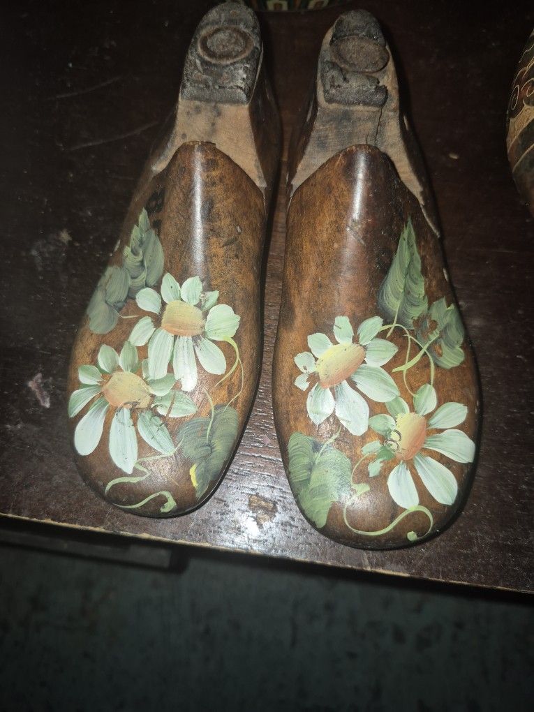 Wood Shoes