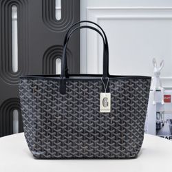 Ladies Handbag 