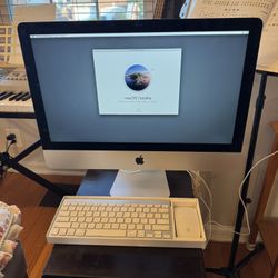 10 Year Old iMAC with wireless Mouse And Keyboard