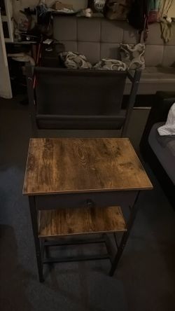 Vinyl and record player holder