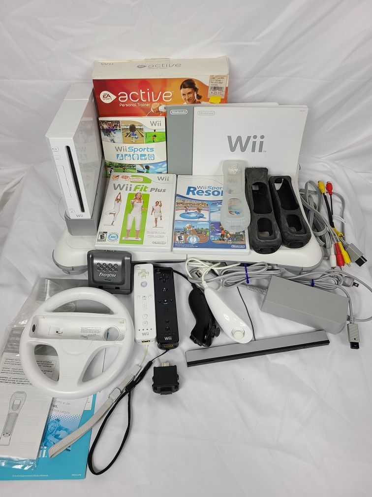 White Wii Bundle Wii Fit Active Resort Sports