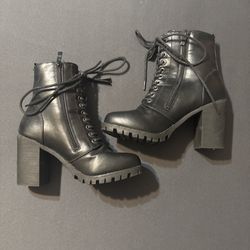 Black Ankle Boots With Heel 