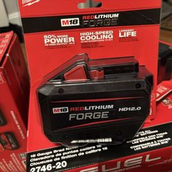 Battery Milwaukee Forge 12 Ah 