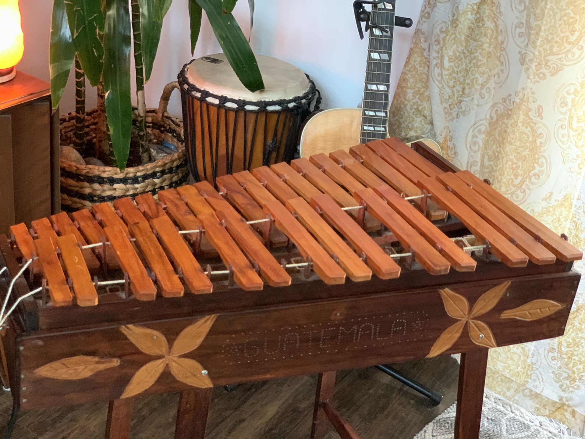 Beautiful handmade 35key Vintage Guatemalan Marimba for Sale in