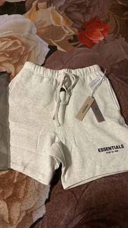 Light oat essential shorts