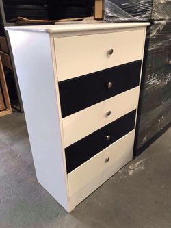 Compressed Wood Dresser 5 Drawer
