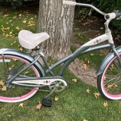 Christmas Presents!!  Nice Beach Cruiser 