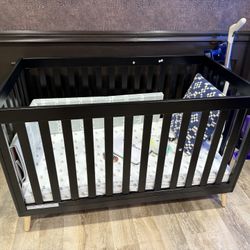 Baby crib