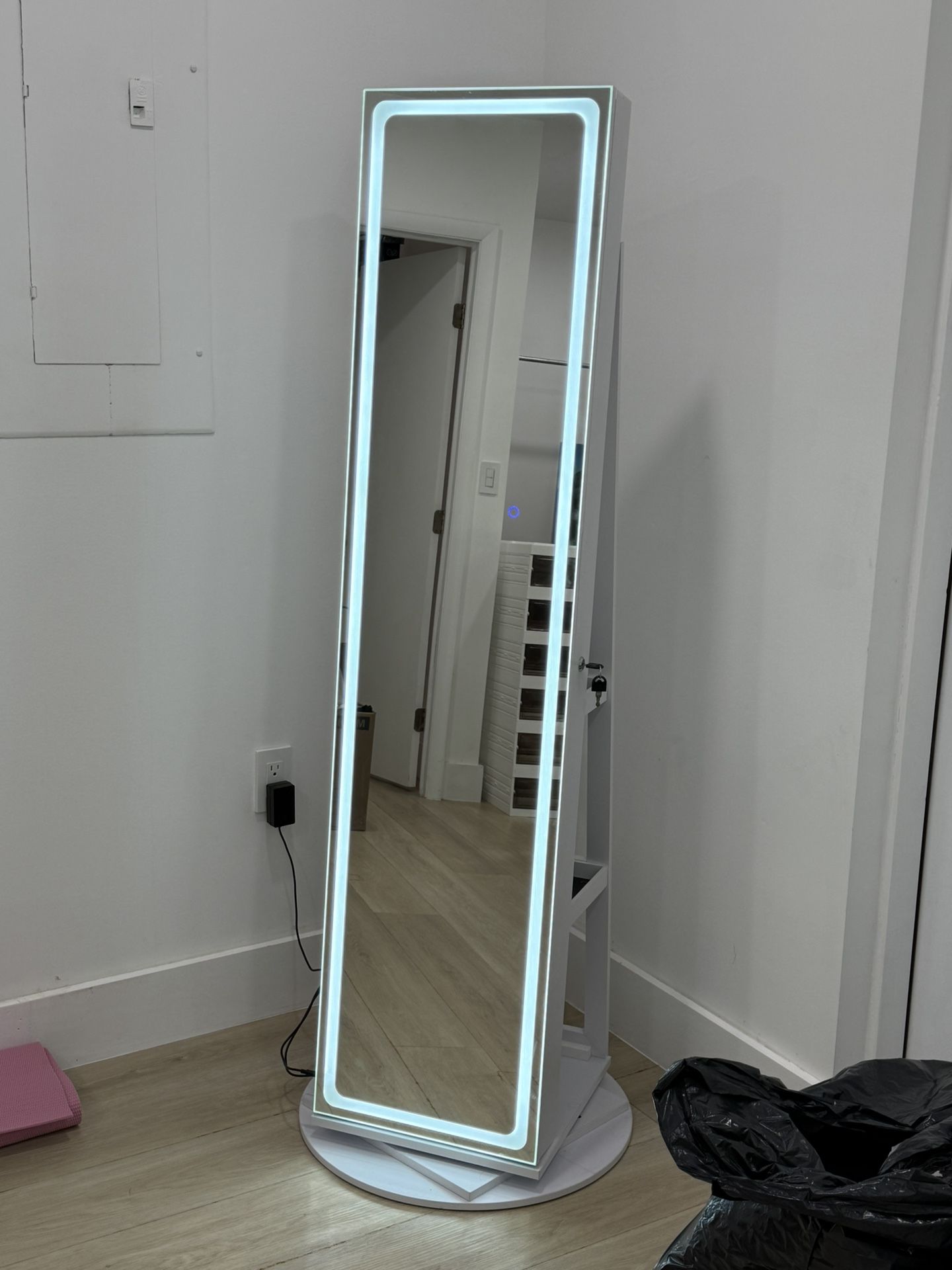 LED Mirror With Storage / Espejo 