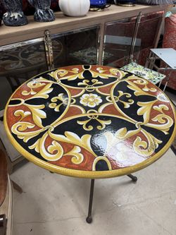 L'Antica Deruta Decorated stone Table - TCL / G01 - 31” - Excellent Condition- Retail: $1850