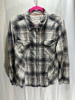Style & Co Women’s XL plaid button-down shirt
