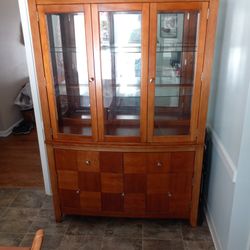 River Edge China Cabinet And Table Set 