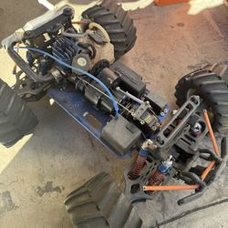 Traxxus T-Maxx Complete Roller