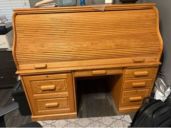 Beautiful roll top desk available NOW