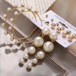 earrings pearl set

..