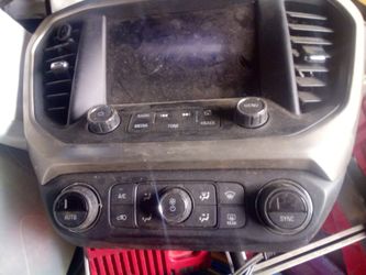 GMC Acadia Radio Bezel 2017
