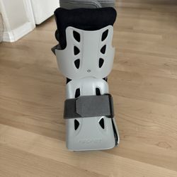 Aircast Boot Short Medium Size