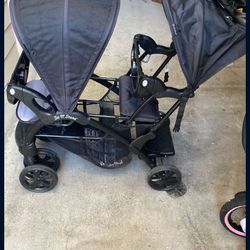Baby Trend  DOUBLE  Sit And stand Stroller GREAT CLEAN  condition  TODDLER STROLLER  