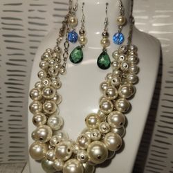 #2293, RARE VINTAGE  GILDED PEARLS NECKLACE AND EARRINGS. 