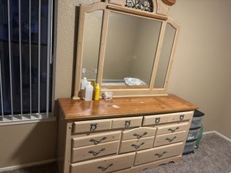 Dresser