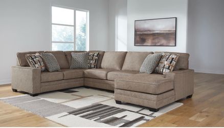 Cannonbrook by Ashley sectional