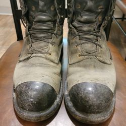 Redwing Boots Size 8 $65 Obo