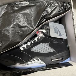 Jordan 5 Black Metallic Reimagined DS 