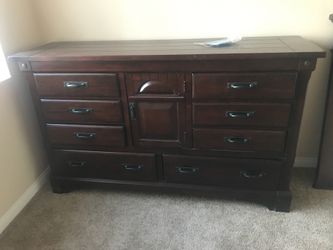 Kalispell solid wood dresser and mirror