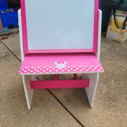 Minnie Mouse Activity Center