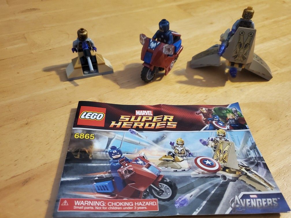 Lego Marvel Captain America Avenging Cycle