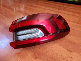 ~BMW X5 G05 LED TAIL LIGHT (LEFT SIDE ONLY) 2019-2023 IN EXCELLENT CONDITION~
