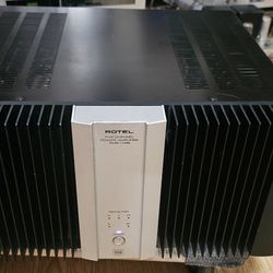 Rotel RMB-1095 Five Channel Power  Amplifier RMB1095 Works Great!
