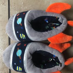 Toddler Slippers Size 9/10