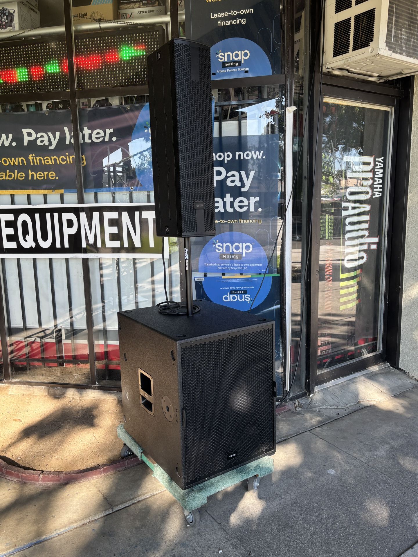 Powered 18 Subwoofer And 2 6” Tower