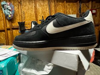 Shoes size 7