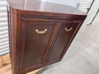 Small Dresser Or File Cabinet 