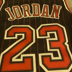 Chicago Bulls Alternate Black red pinstripes 1996-97 Michael Jordan Jersey 🏀