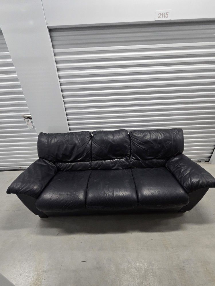 Nice Old Leather Couch 