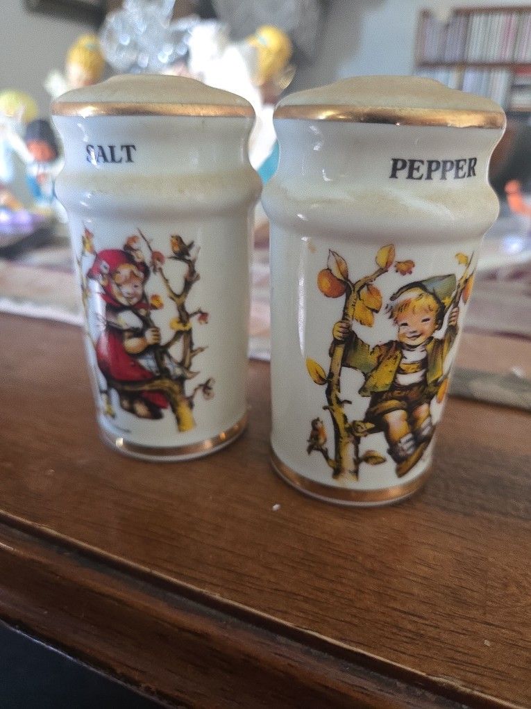 Authentic Hummal Salt And Pepper Shakers