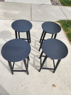 bar stools - 4 pcs
height: 24.5"
seat diameter: 14.5"
sturdy
all for $20