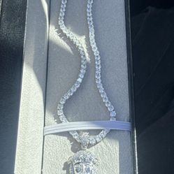 Iced Out Jesus Piece Pendant - Hip Hop Jewelry