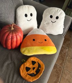 halloween pillows and decor