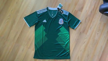(S)  MENS MEXICO SOCCER JERSEY