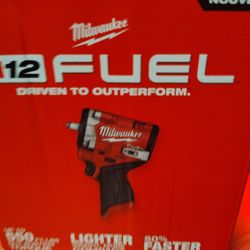 Milwaukee Fuel 1/2 In Impact Wrench Tool Only M12 550 Lbs