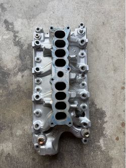 Gt40 lower intake manifold